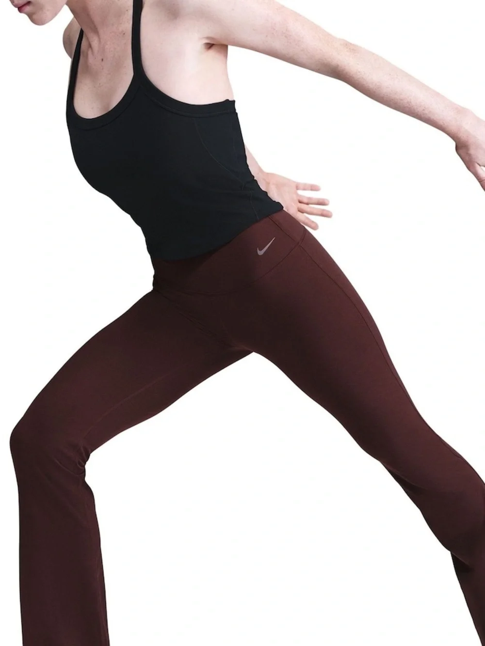 Women's Nike straight-leg sweatpants in dark brown